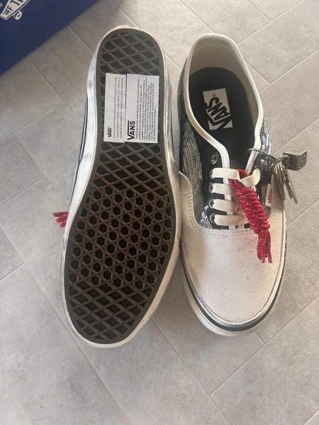 Vans premium authentic white black la habana premium paint keys