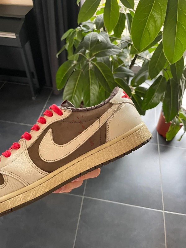 Nike Jordan 1 low Travis Scott Reverse Mocha - EU 45// US 11 2