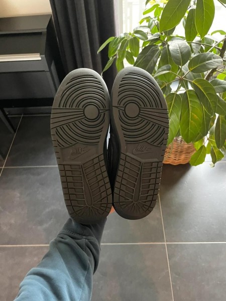 Jordan 1 Low Travis Scott Black Phantom - EU 40,5// US 6.5