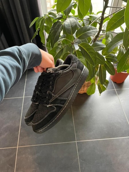 Jordan 1 Low Travis Scott Black Phantom - EU 40,5// US 6.5
