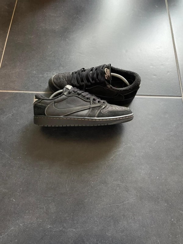 Jordan 1 Low Travis Scott Black Phantom - EU 40,5// US 6.5 2