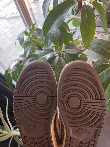 Jordan 1 Low Travis Scott reverse mocha - EU 42,5// US 9