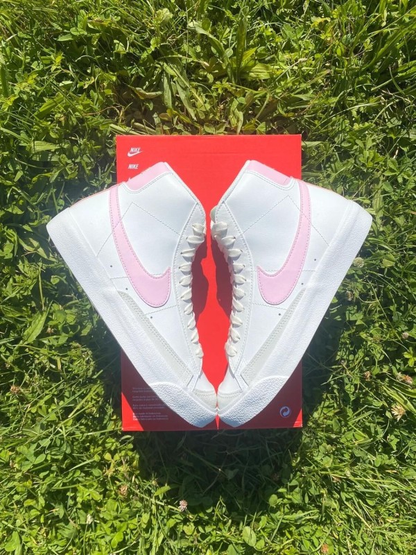 Nike Blazer Mid 2