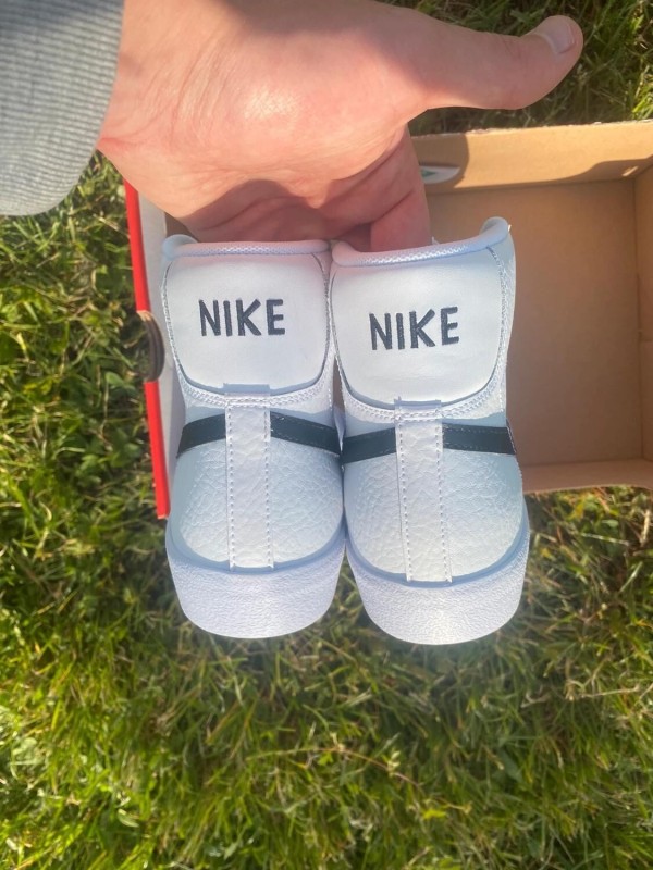 Nike Blazer Mid 2