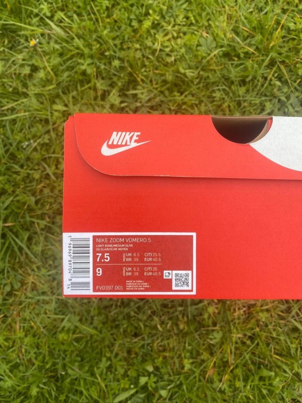 Nike vomero 5 2