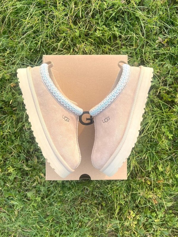 UGG Tazz Sand 2
