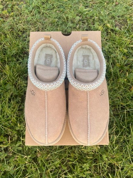 UGG Tazz Sand