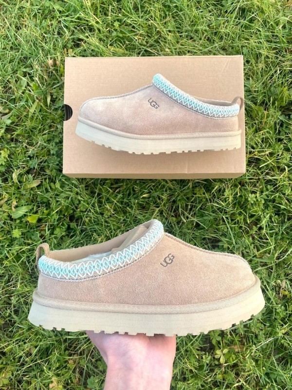 UGG Tazz Sand 2