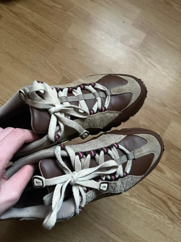 Nike air humara jacquemus marron 2