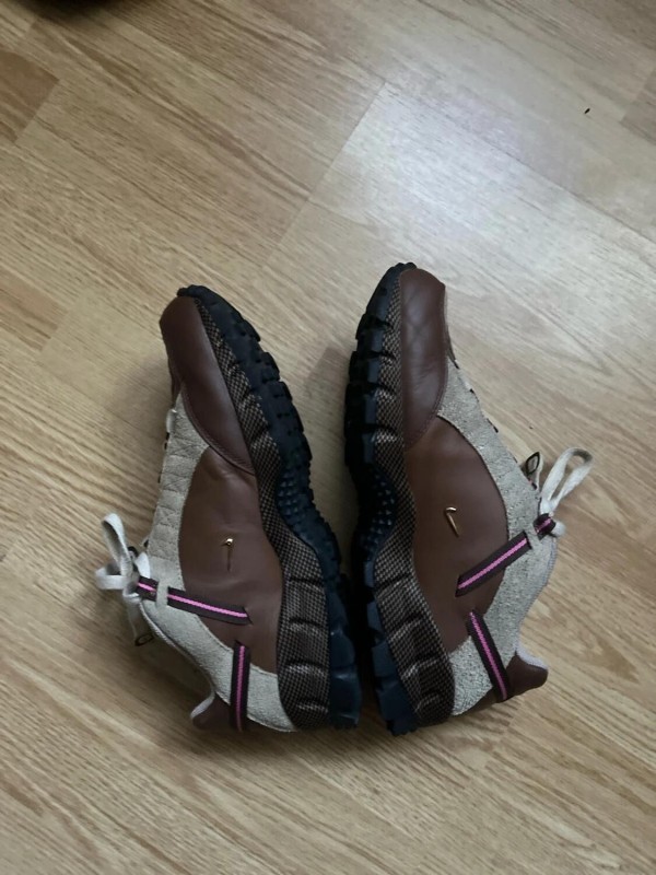 Nike air humara jacquemus marron 2