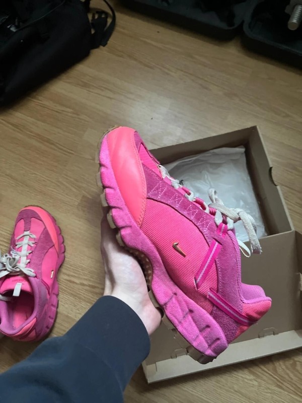 Nike air humara rose jacquemus 2