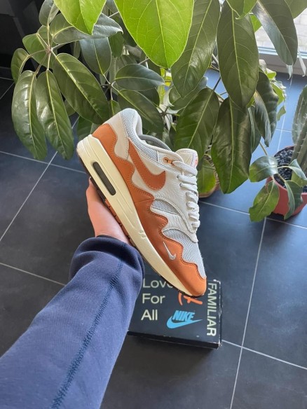 Air Max 1 patta waves monarch - EU 43// US 9.5