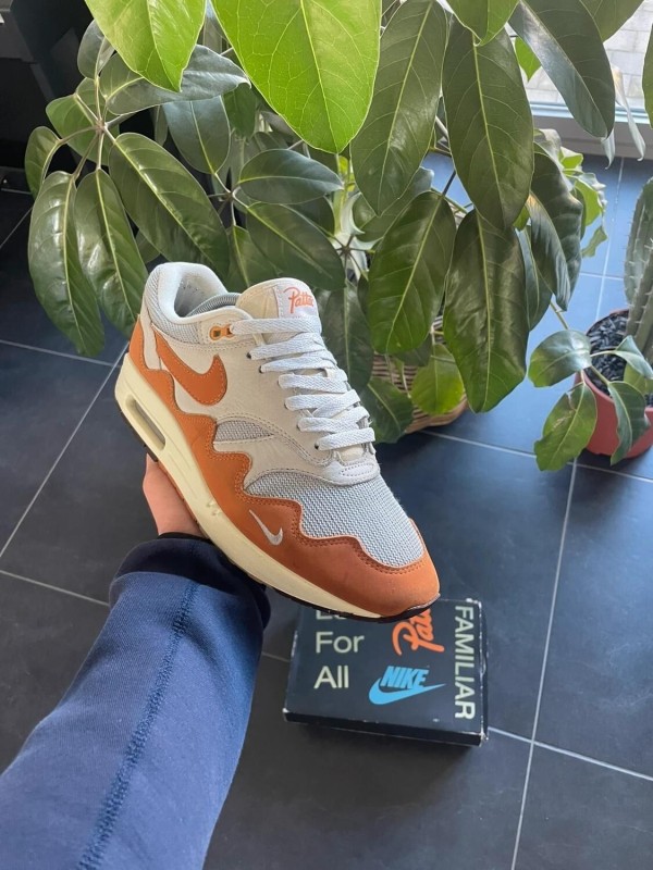 Air Max 1 patta waves monarch - EU 43// US 9.5 2