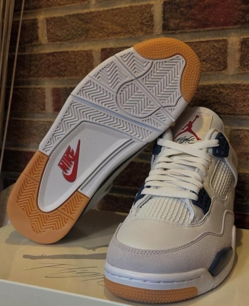 Jordan 4 Retro SB Navy