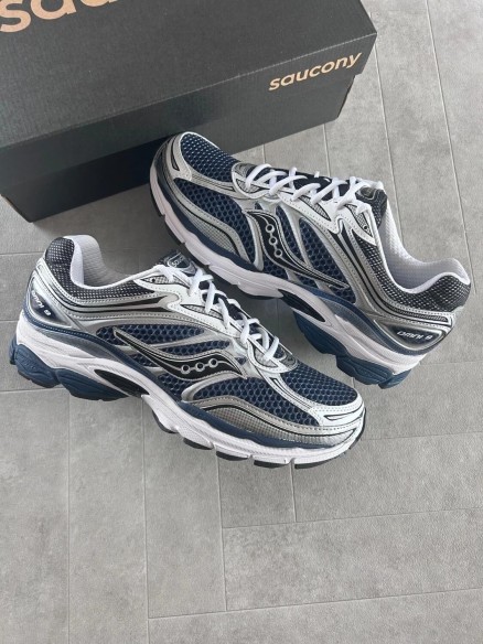Saucony OMNI progrid 9 blue deep navy marine - 46,5