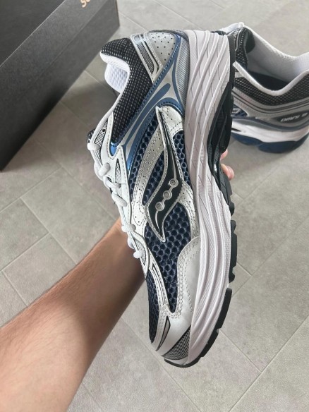 Saucony OMNI progrid 9 blue deep navy marine