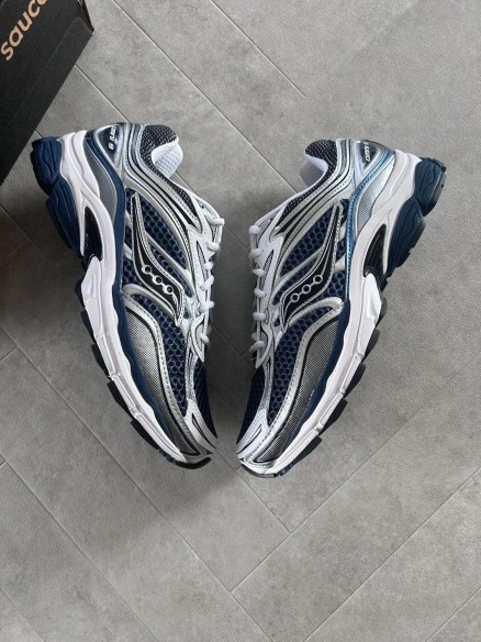 Saucony OMNI progrid 9 blue deep navy marine - 42,5