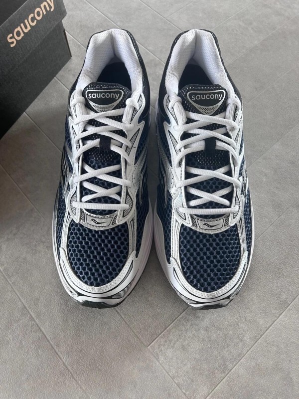 Saucony OMNI progrid 9 blue deep navy marine 2
