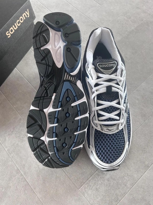 Saucony OMNI progrid 9 blue deep navy marine 2