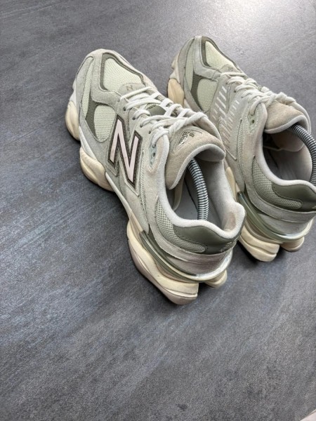 New balance 9060 - taille 43