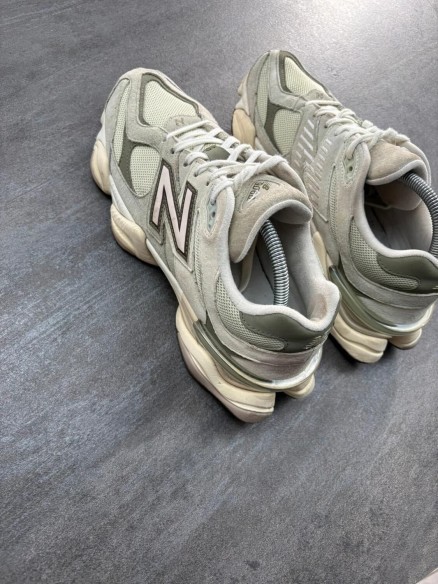 New balance 9060 - taille 43