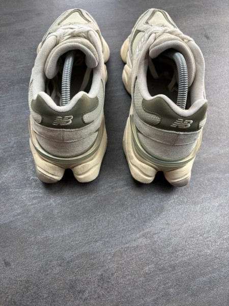 New balance 9060 - taille 43