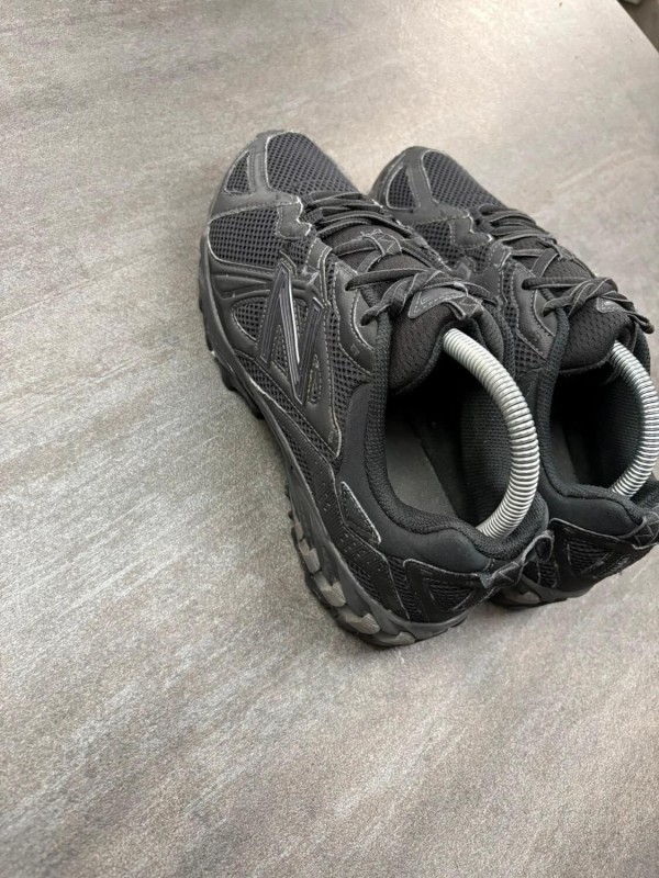 New balance 610 black - taille 39,5 2