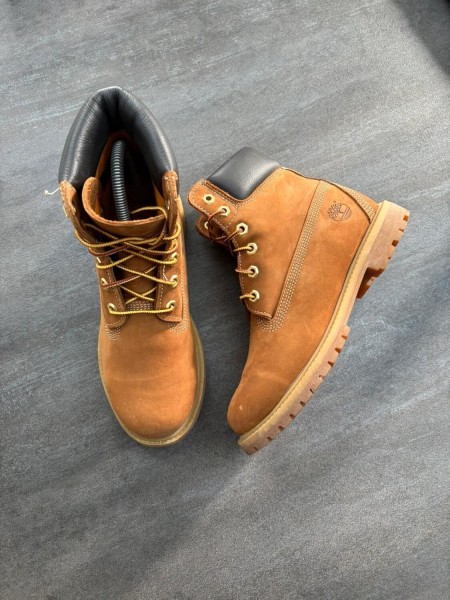Boots Timberland Premium 6-inch ( taille 39 )