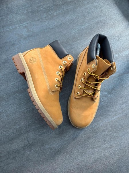 Boots Timberland Premium 6-inch ( taille 36 )