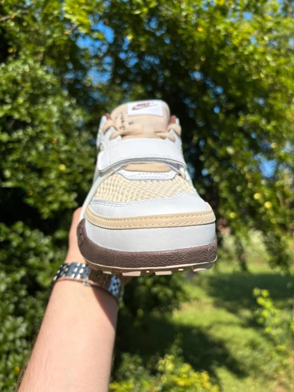 Nike Zoom Field Jaxx Light Chocolate X Travis Scott 2