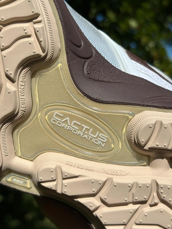 Nike Zoom Field Jaxx Light Chocolate X Travis Scott 2