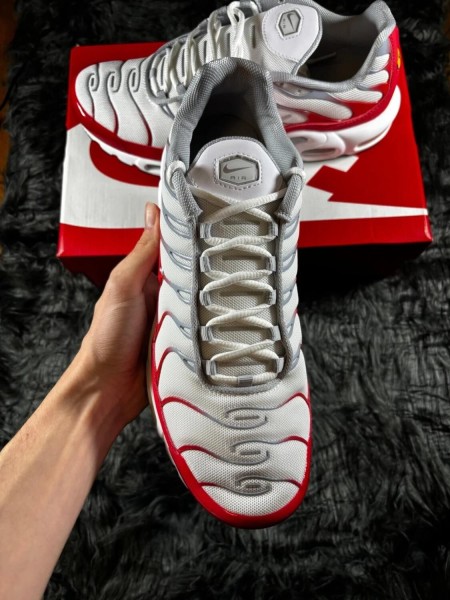 Nike Air Max TN Requin Blanche et rouge - Taille 43