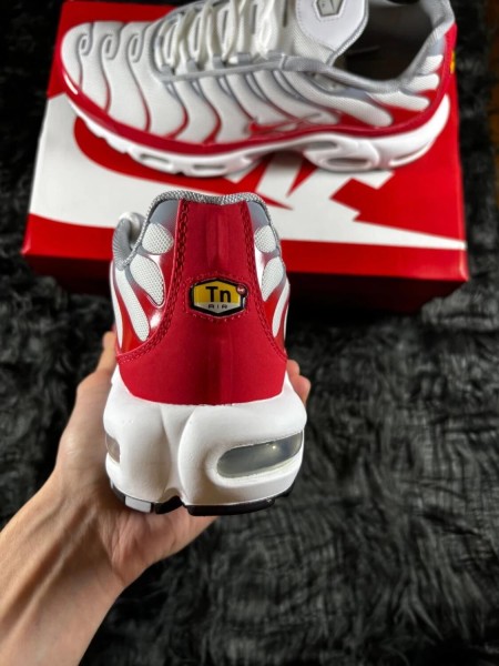 Nike Air Max TN Requin Blanche et rouge - Taille 43