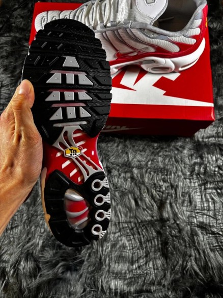 Nike Air Max TN Requin Blanche et rouge - Taille 43