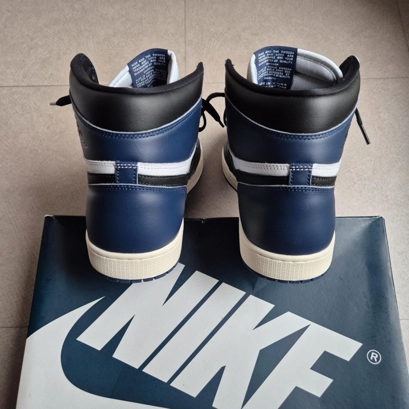Jordan 1 High "Midnight Blue" 2