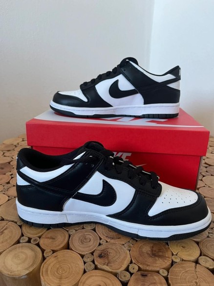Nike dunk low panda