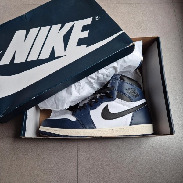 Jordan 1 High "Midnight Blue"