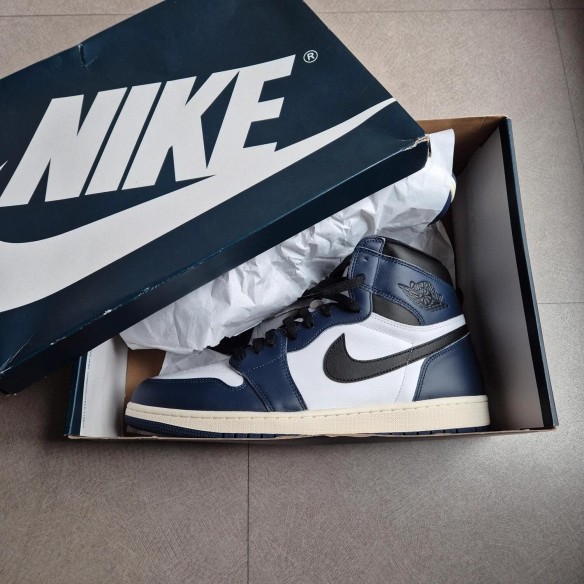 Jordan 1 High "Midnight Blue"