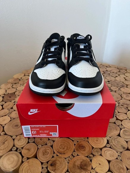 Nike dunk low panda