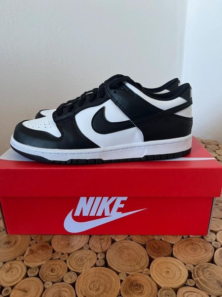 Nike dunk low panda