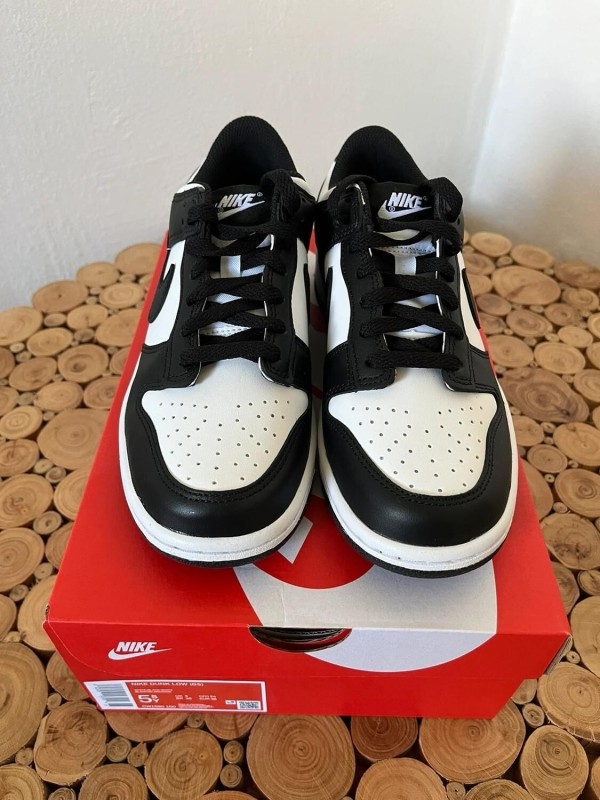 Nike dunk low panda 2