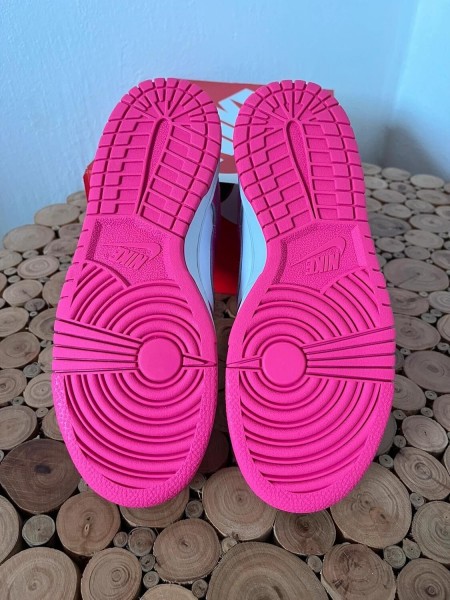 Nike dunk low fuchsia