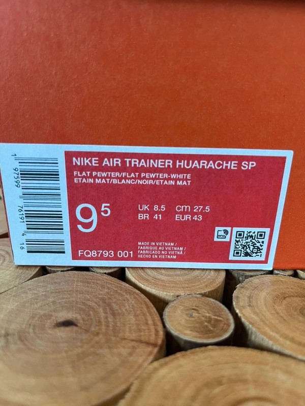Crtz X Nike air trainer huarache Gully Grey 2