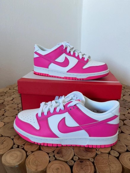 Nike dunk low fuchsia gs