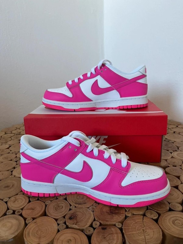 Nike dunk low fuchsia gs 2