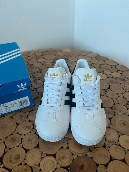 adidas gazelle white gold