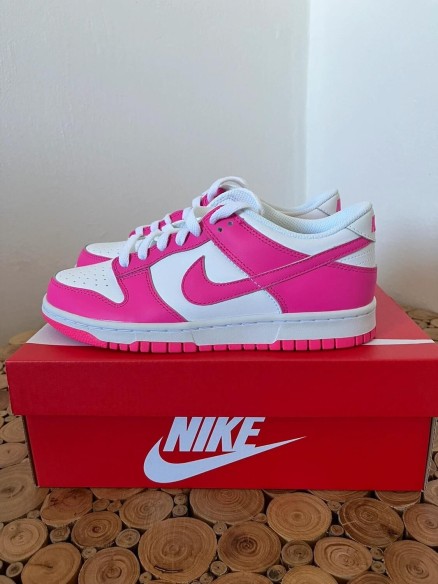 Nike dunk low fuchsia gs