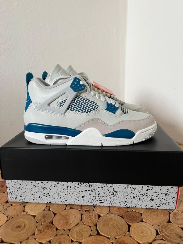 Nike Jordan 4 military blue 2