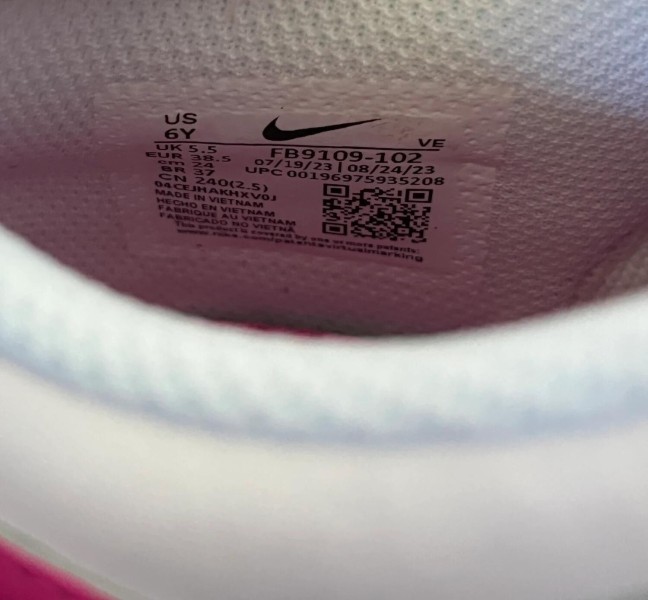 Nike dunk low fuchsia gs