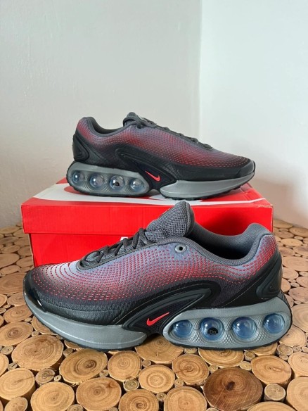 Nike Air Max DN University red Iron grey